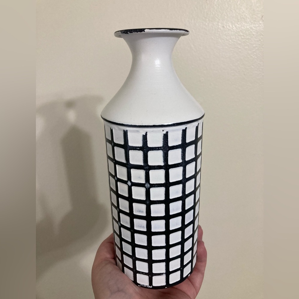 NWT Farmhouse Style Vase